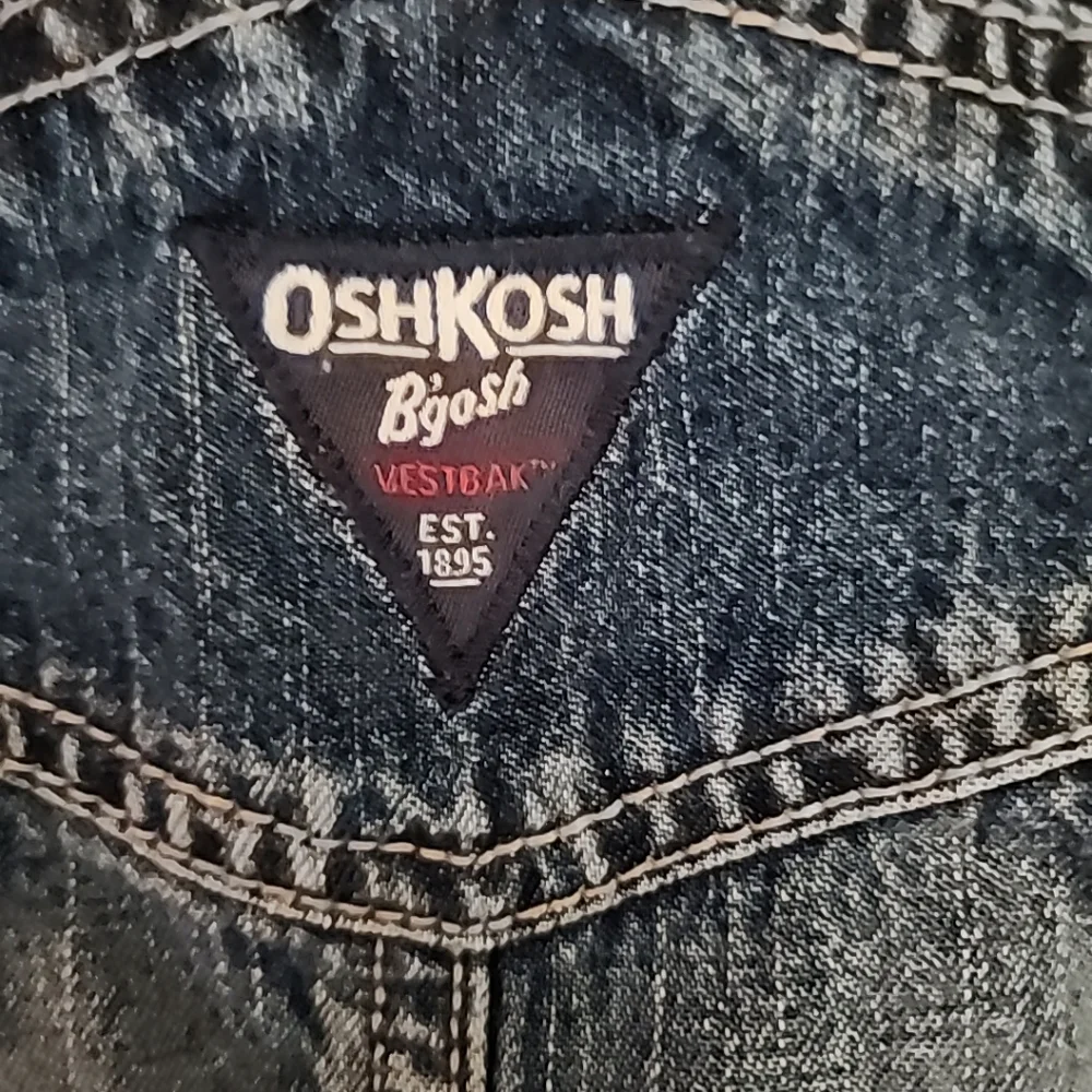 Oshkosh B’Gosh‎ overalls 2 pairs size 9mo Vestbak jean